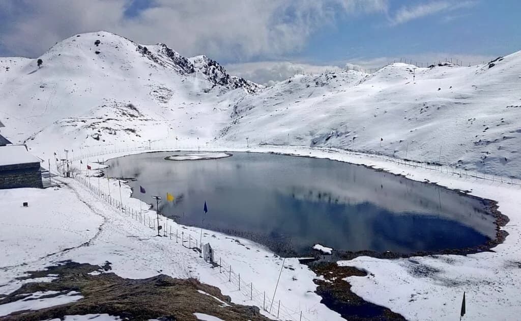Prashar Lake
